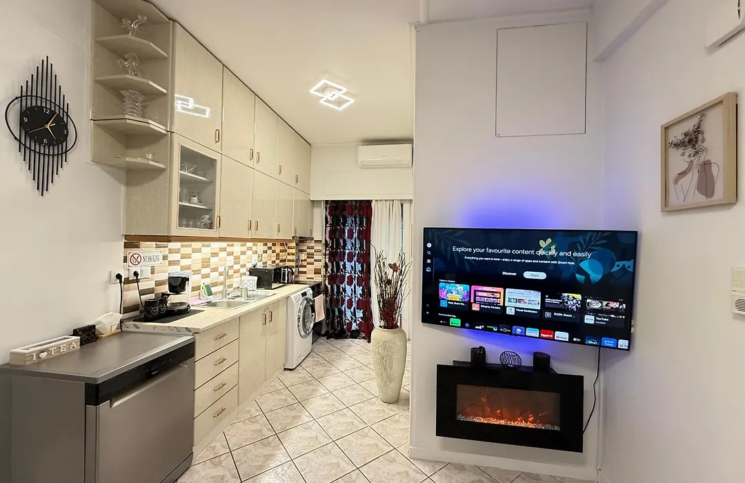 Johnnys Cozy Apartment In Kallithea-1