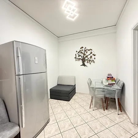 Johnnys Cozy Apartment In Kallithea-2